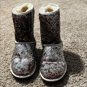 UGG Bronze Sequined Beige Faux Fur Lined Boots (Short)